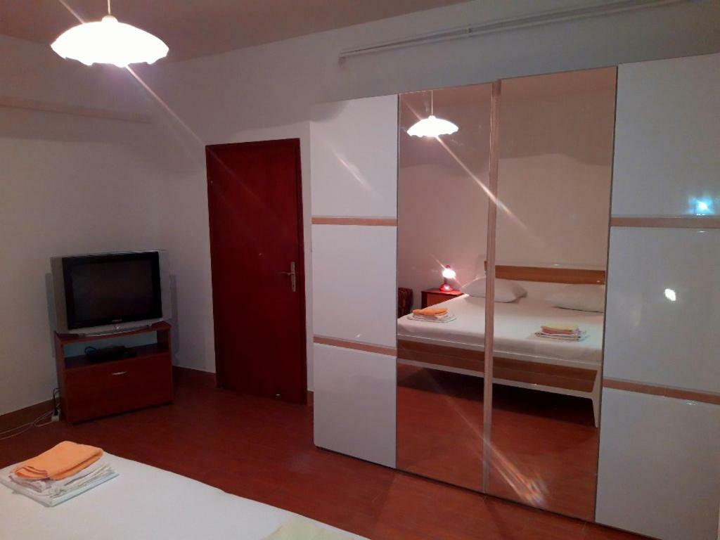 Apartments Andelka Pag Town Zewnętrze zdjęcie